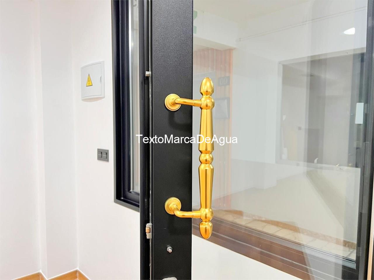 Foto 10 Alquiler de local comercial en Santiago de Compostela