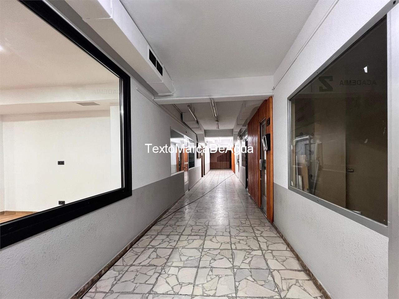 Foto 12 Alquiler de local comercial en Santiago de Compostela
