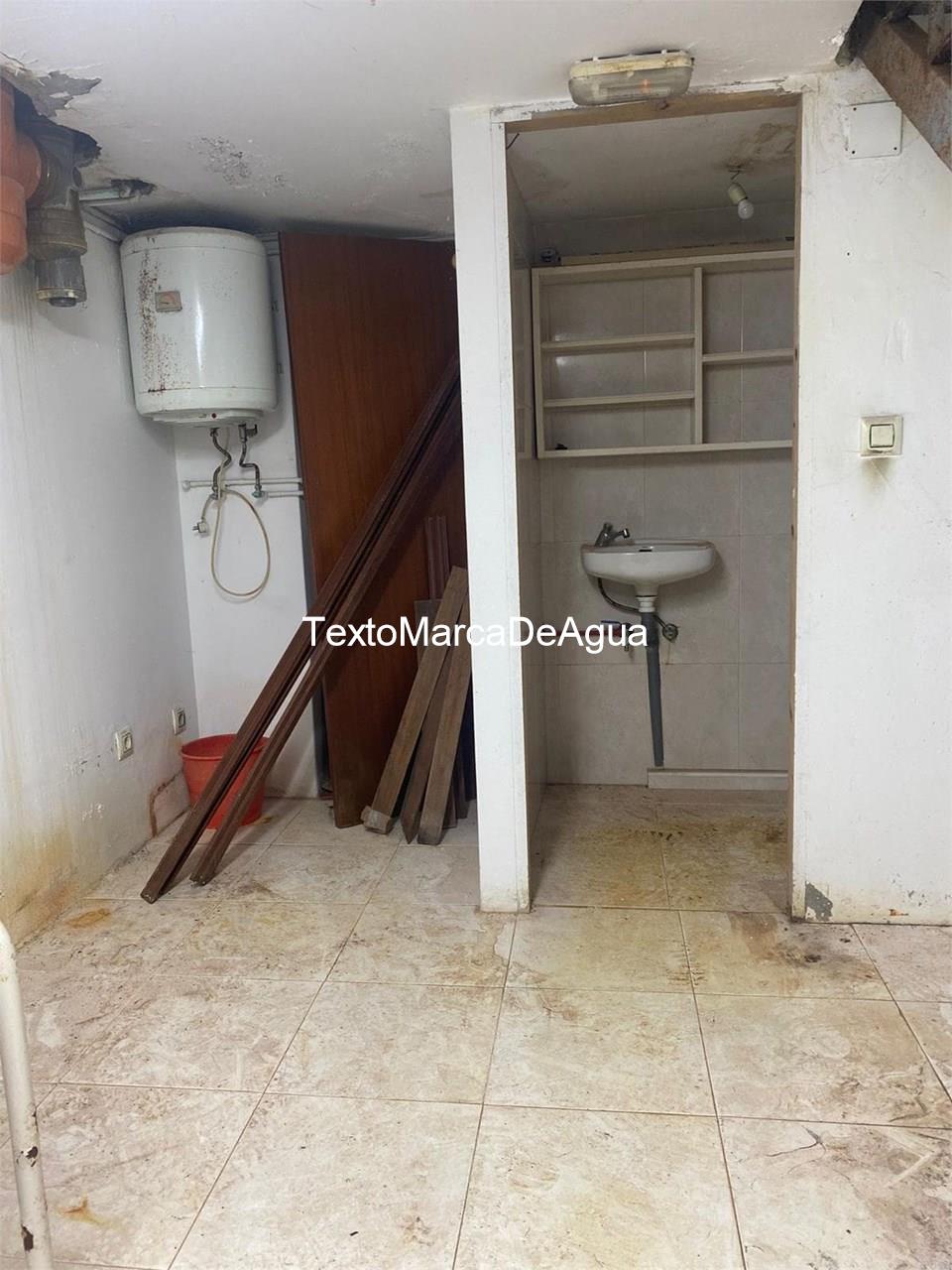 Foto 11 Alquiler de local comercial en Santiago de Compostela