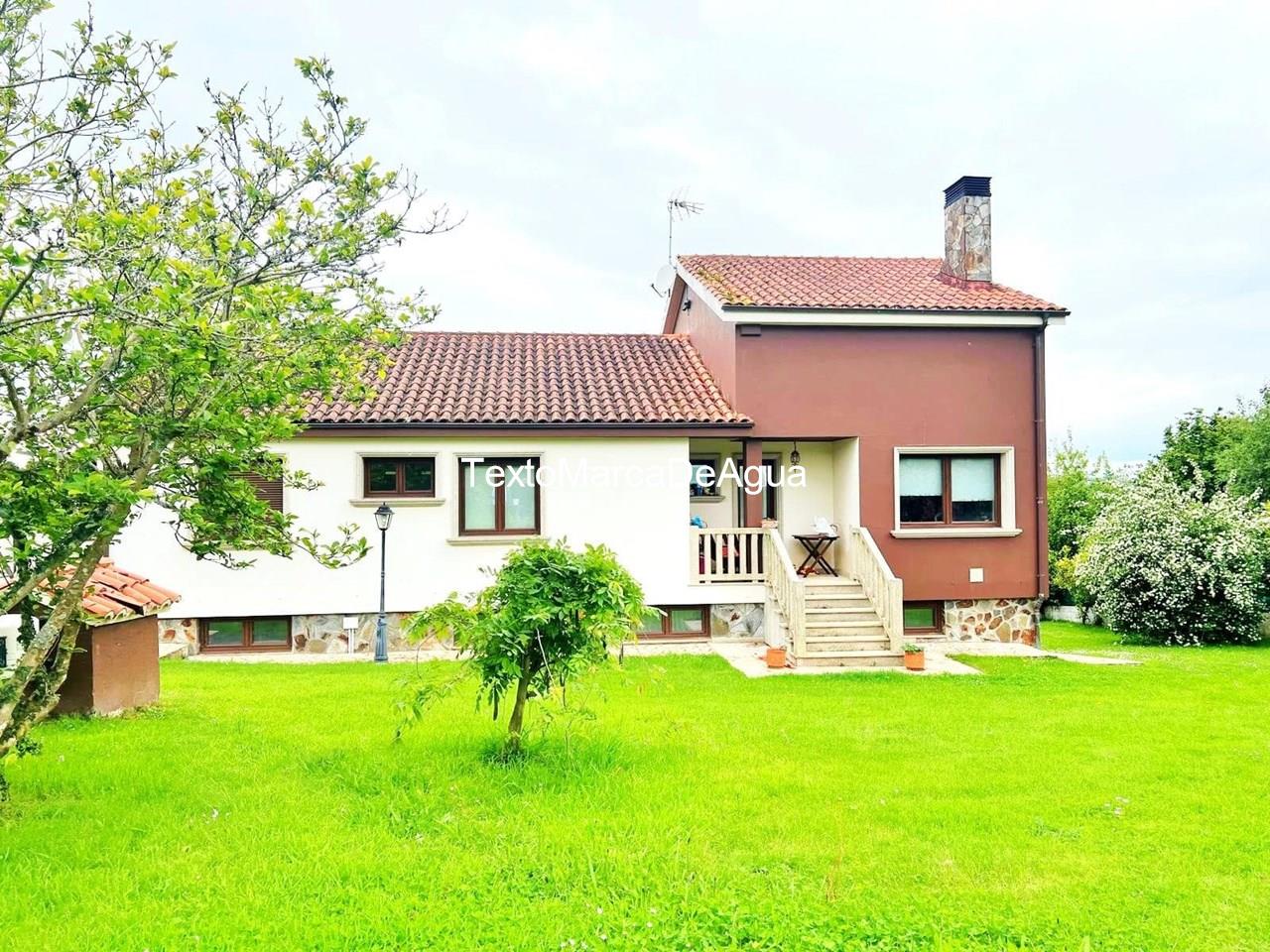 Foto 10 Casa +independiente en venta en Boqueixón