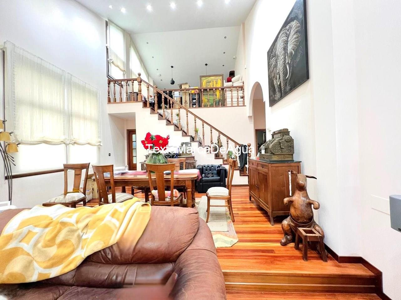 Foto 16 Casa +independiente en venta en Boqueixón