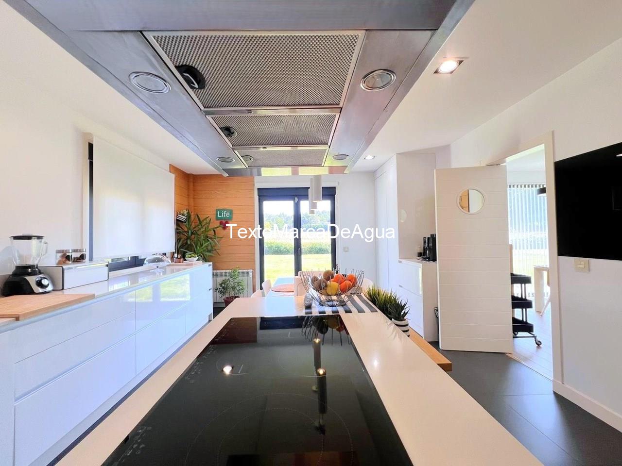 Foto 13 Venta de espectacular CHALET UNIFAMILIAR en Teo
