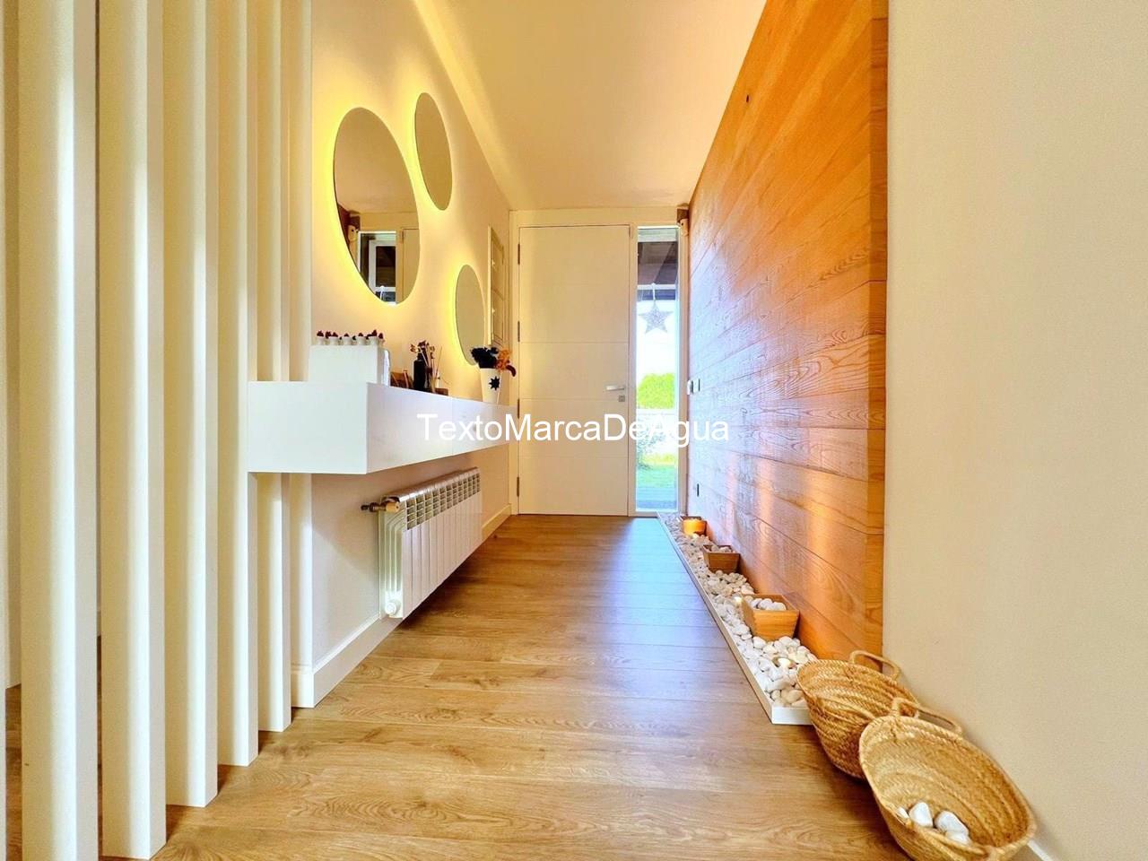Foto 1 Venta de espectacular CHALET UNIFAMILIAR en Teo