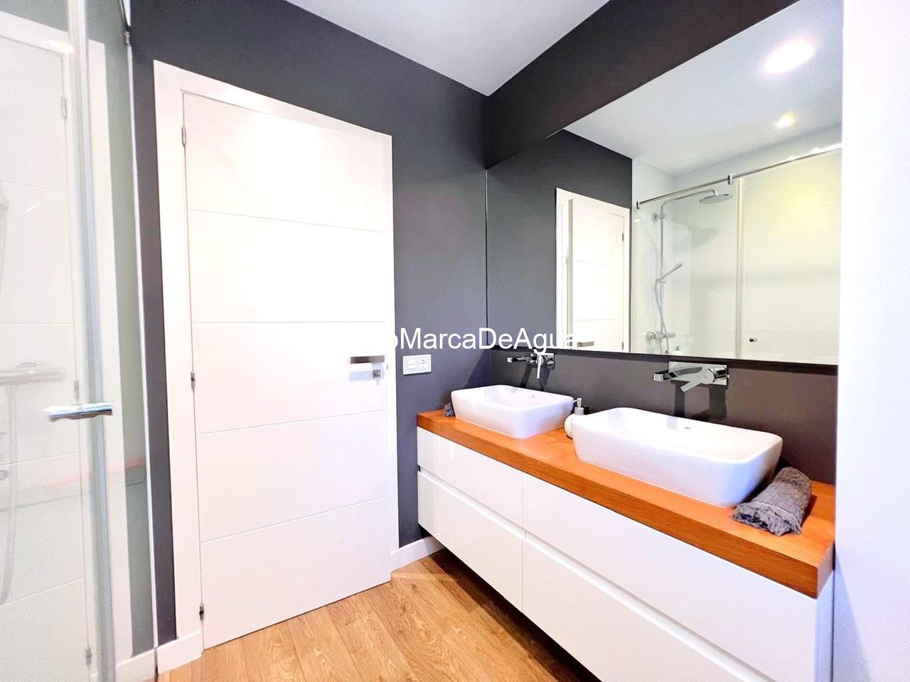Foto 22 Venta de espectacular CHALET UNIFAMILIAR en Teo