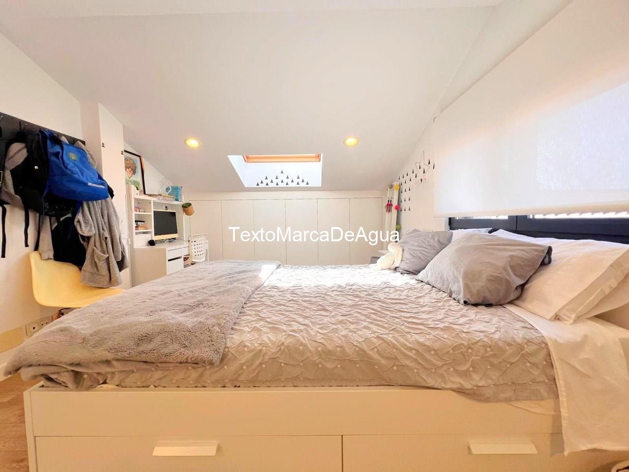 Foto 25 Venta de espectacular CHALET UNIFAMILIAR en Teo