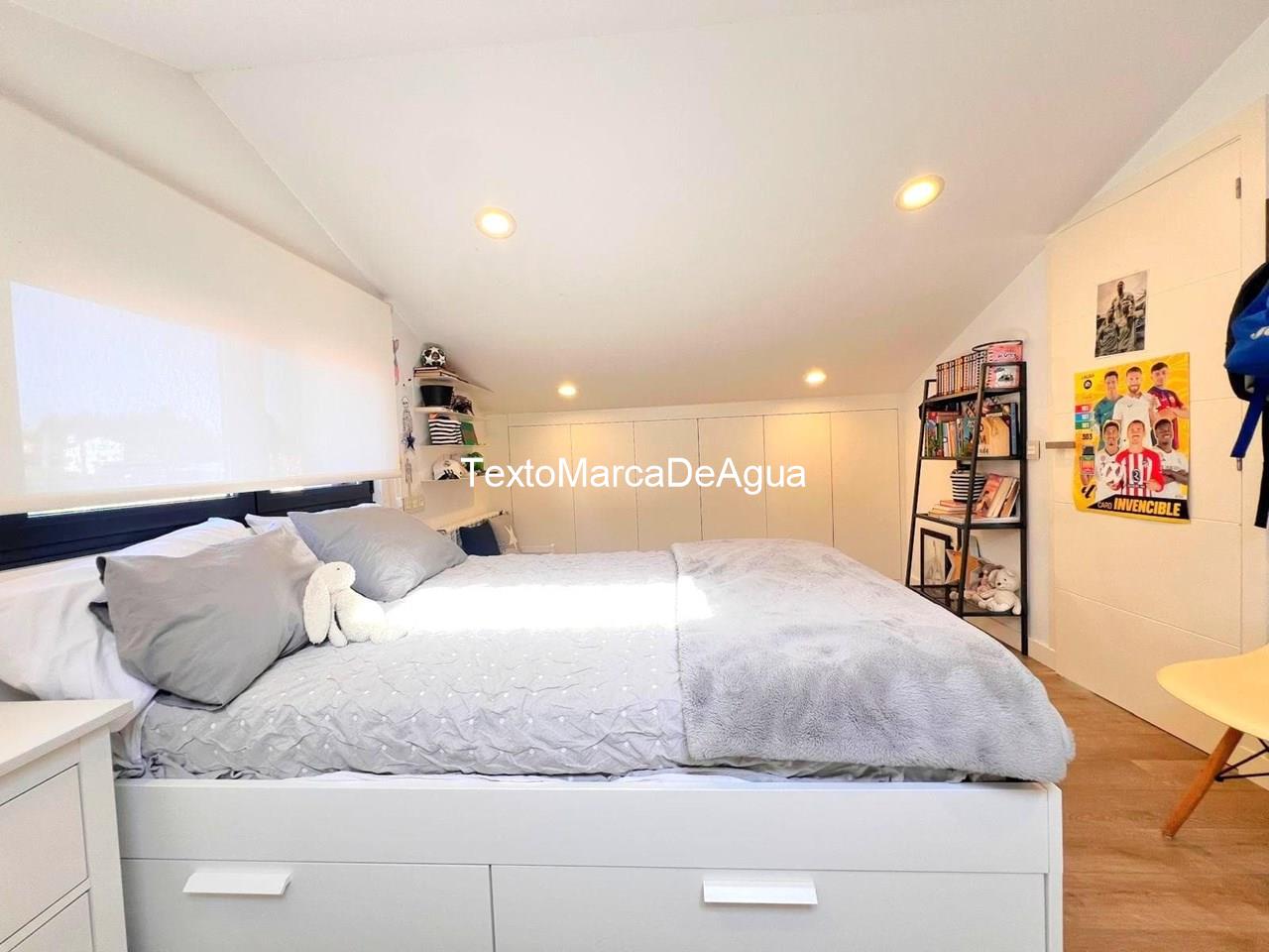 Foto 26 Venta de espectacular CHALET UNIFAMILIAR en Teo