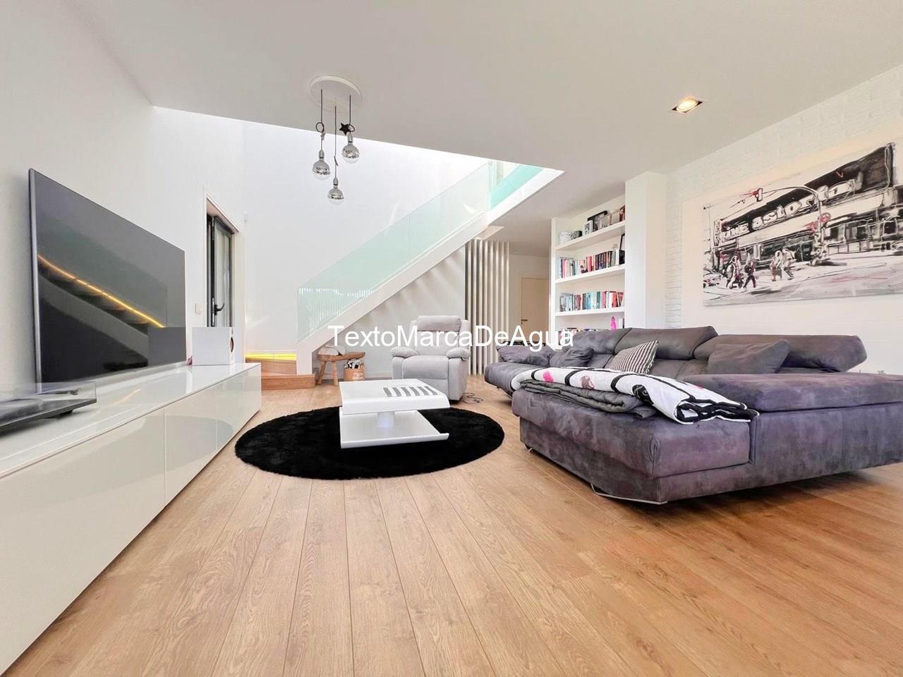 Foto 4 Venta de espectacular CHALET UNIFAMILIAR en Teo