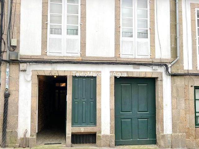 Venta de espectacular local comercial en Santiago de Compostela