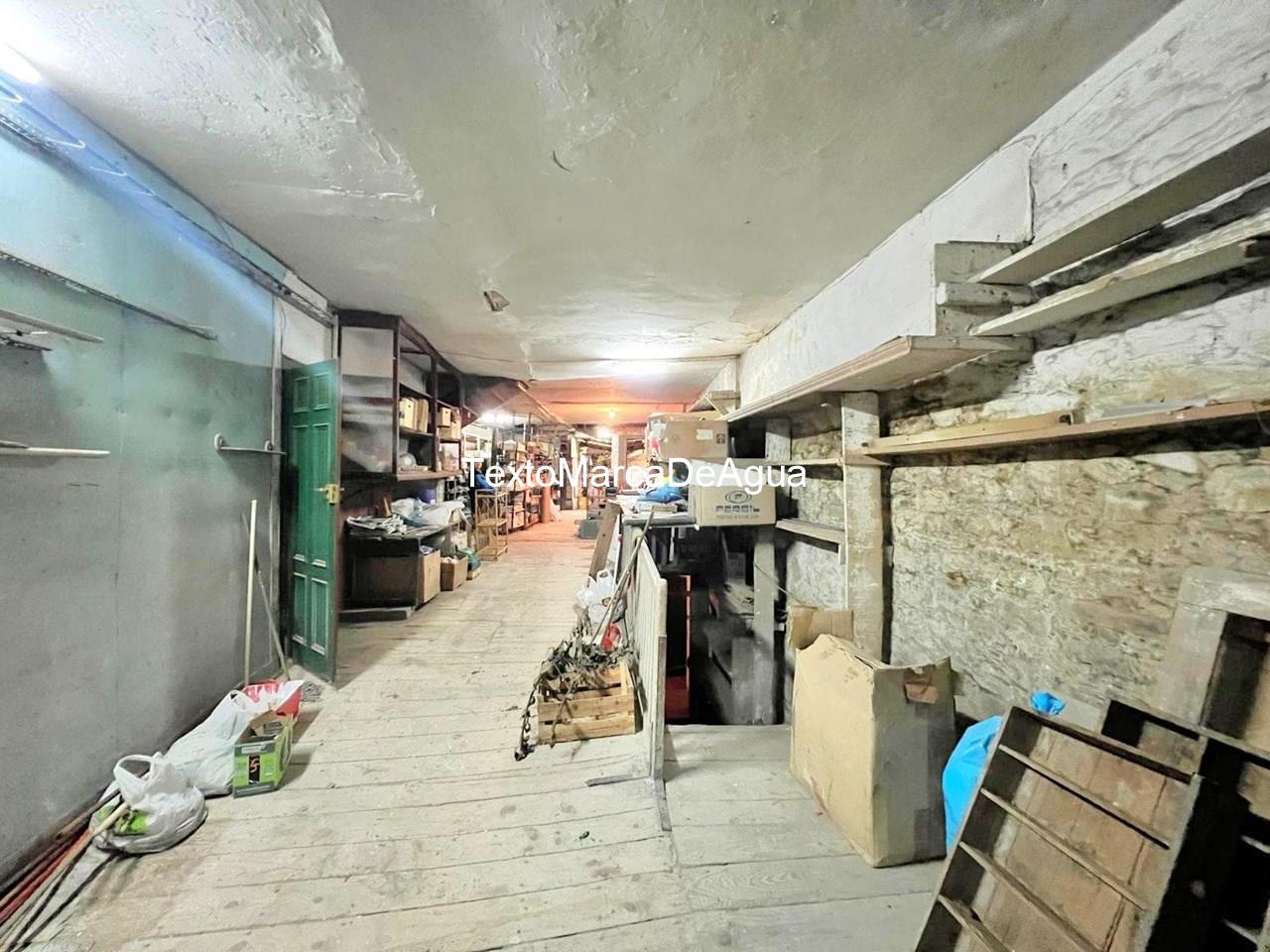 Foto 4 Venta de espectacular local comercial en Santiago de Compostela