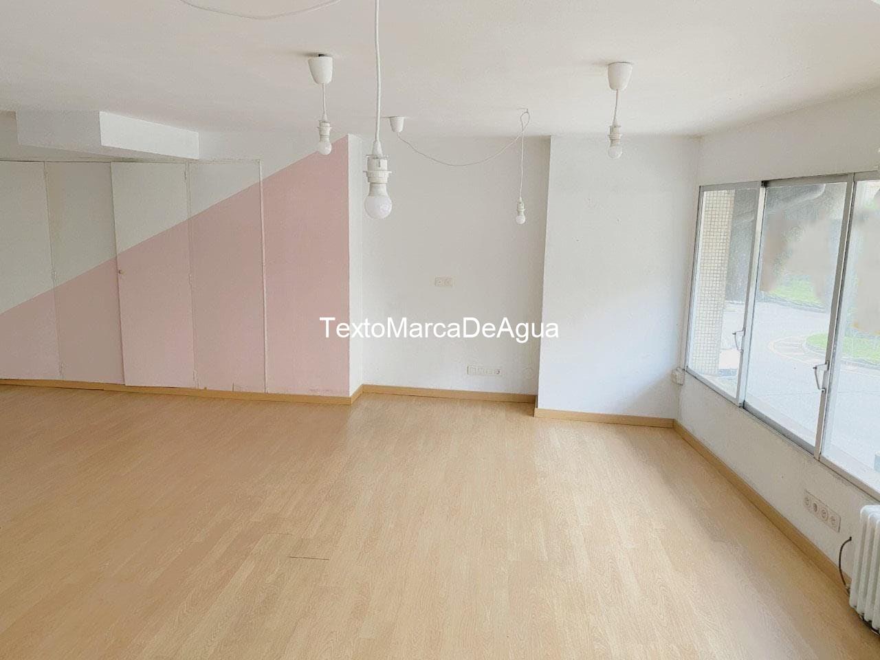 Foto 3 Venta de Local Comercial en Santiago de Compostela - Zona Sar
