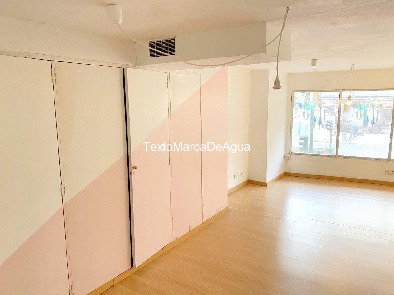 Foto 6 Venta de Local Comercial en Santiago de Compostela - Zona Sar