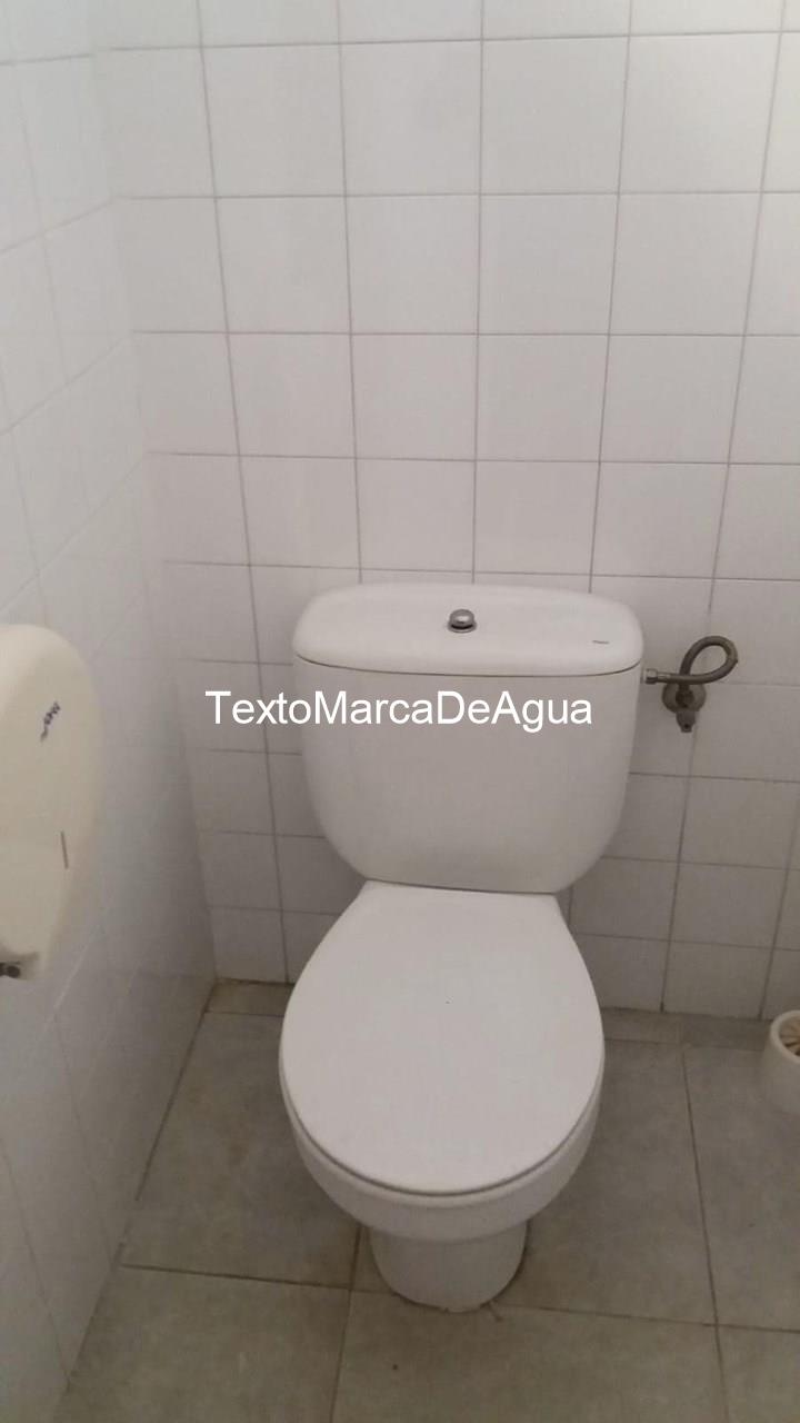 Foto 18 Venta de local comercial en Santiago de Compostela