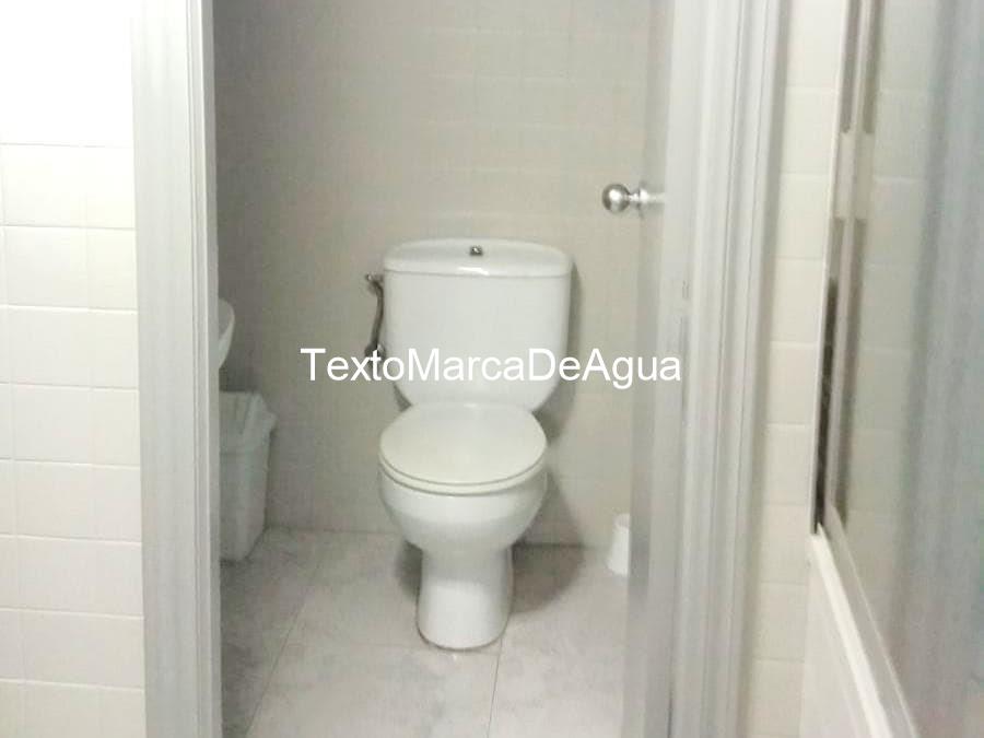 Foto 6 Venta de local comercial en Santiago de Compostela