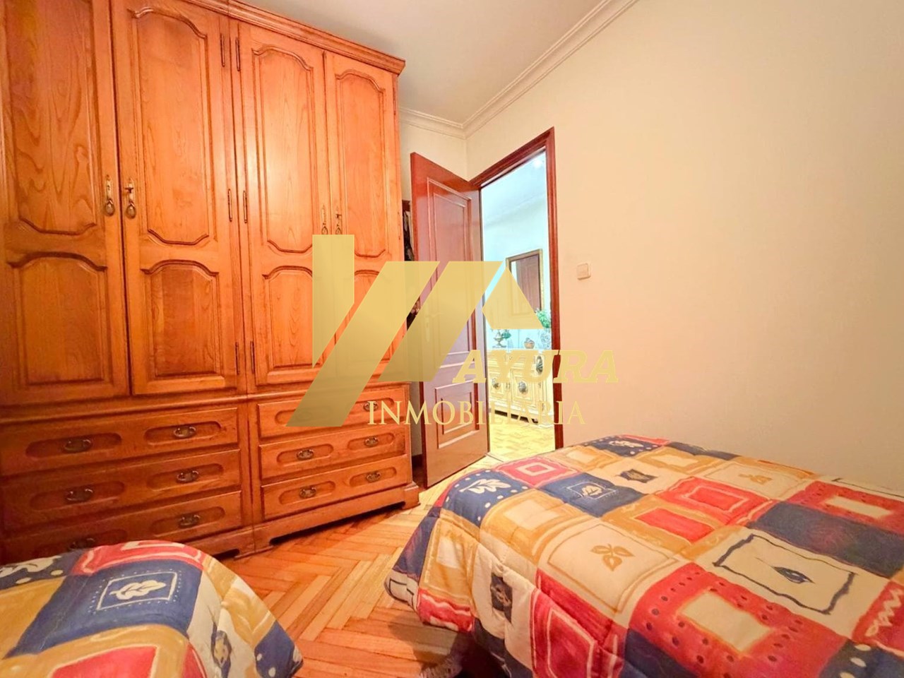 Foto 14 Venta de piso exterior con terraza en el Ensanche de Santiago de Compostela