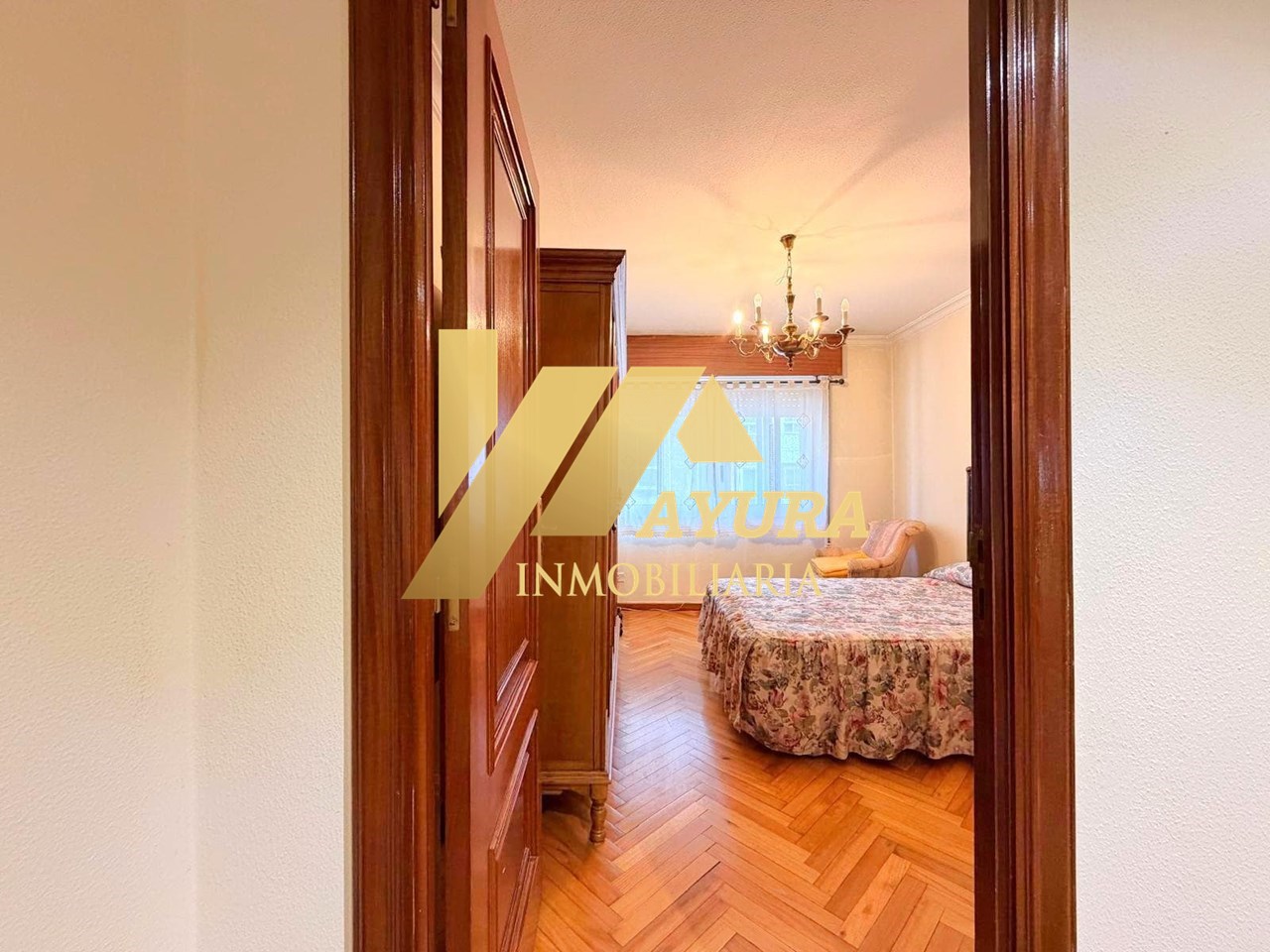 Foto 7 Venta de piso exterior con terraza en el Ensanche de Santiago de Compostela