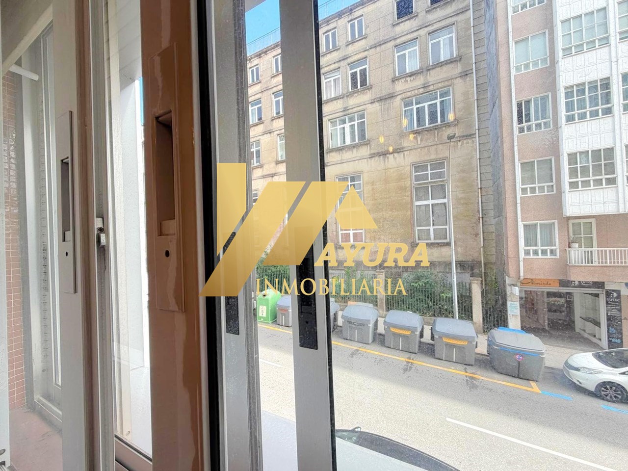 Foto 8 Venta de piso exterior con terraza en el Ensanche de Santiago de Compostela